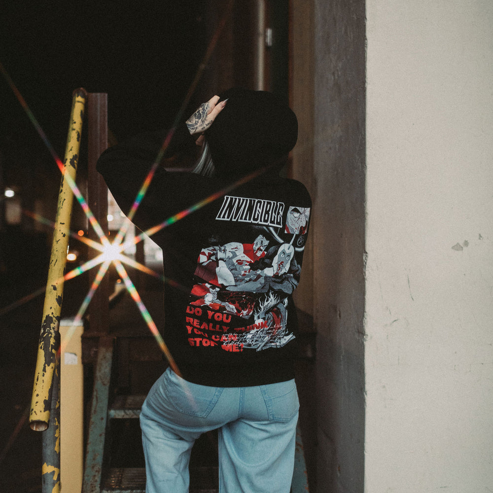 
                      
                        INVINCIBLE NECK SNAP HOODIE FRONT OMNI MAN WAR WOMAN LIFESTYLE FRONT FEMALE LIFESTYLE BACK
                      
                    