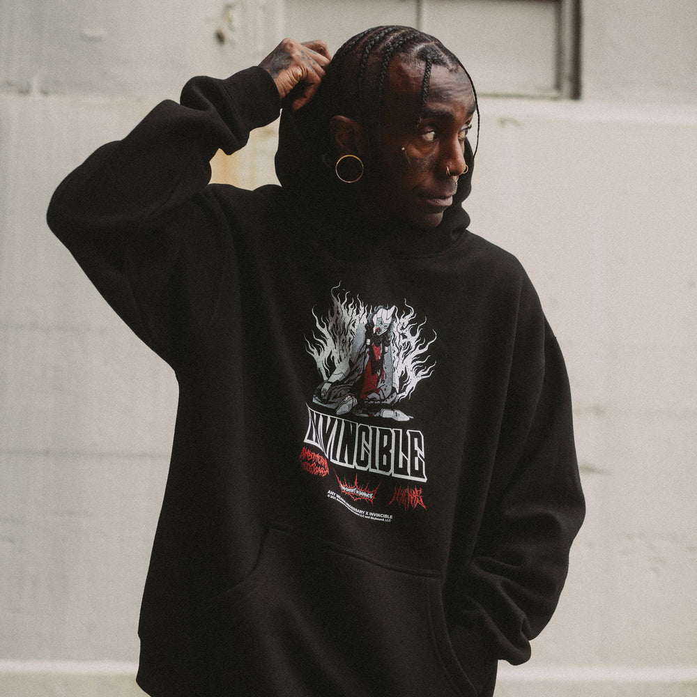 
                      
                        INVINCIBLE NECK SNAP HOODIE FRONT OMNI MAN WAR WOMAN LIFESTYLE FRONT
                      
                    