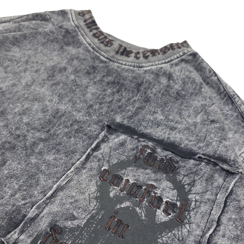 
                      
                        Halo T-Shirt
                      
                    
